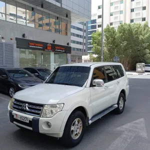 2011 ميتسوبيشي باجيرو GT