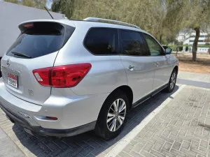 2018 نيسان باثفايندر SL