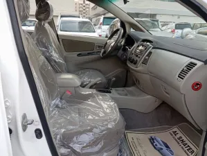 2015 Toyota Innova 2.7 GX 8 ST