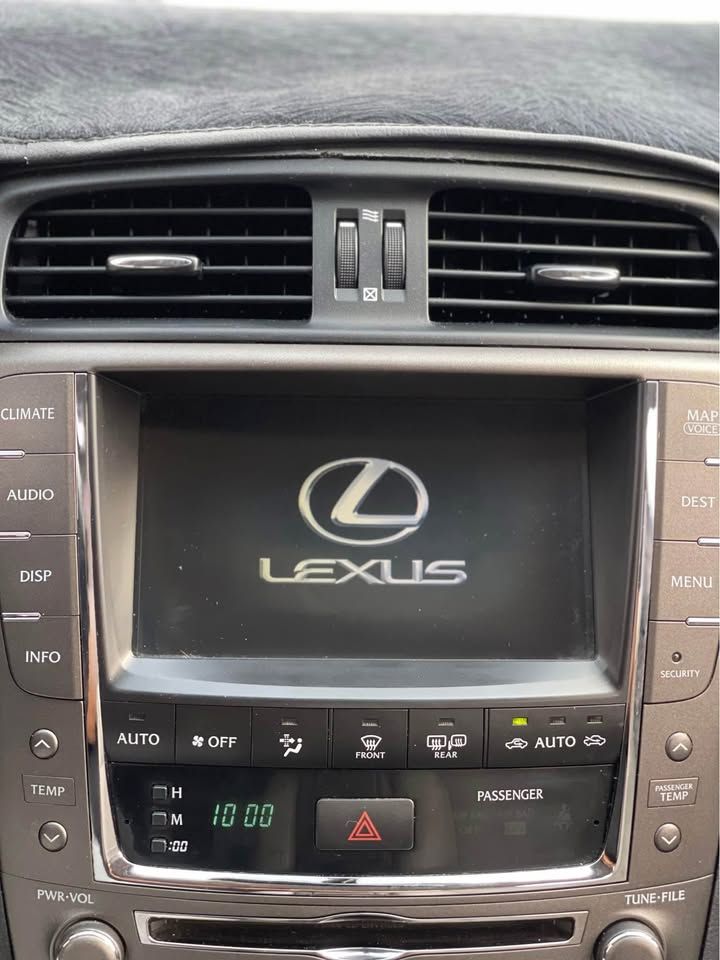 2010 لكزس اي اس IS 350