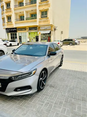 2020 هوندا أكورد EX