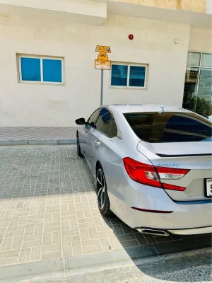 2020 هوندا أكورد EX