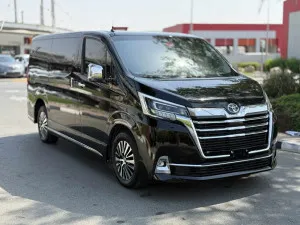 2022 تويوتا جرانفيا standard