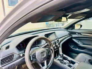 2020 هوندا أكورد EX