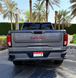 2021 GMC Sierra AT4
