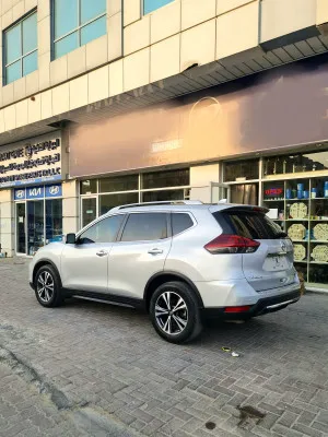 2019 نيسان روج SV