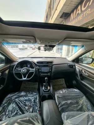 2019 نيسان روج SV