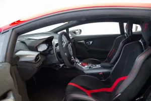 2019 لامبورجيني هوراكان STO