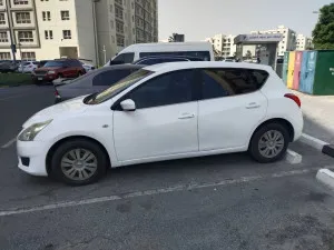 2015 نيسان تيدا S