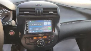 2014 نيسان تيدا Hatch