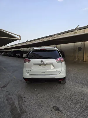 2014 نيسان روج SL