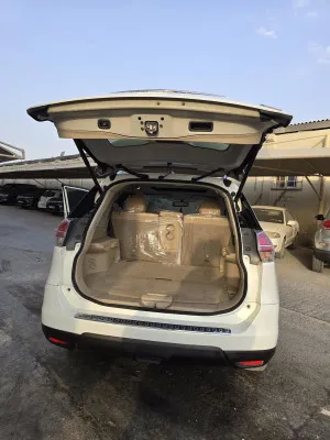 2014 نيسان روج SL