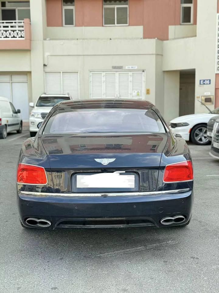 2018 بنتلي فلاينج سبير V8