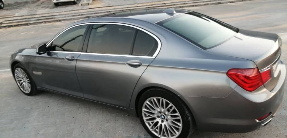 2011 BMW 7-Series 740Li