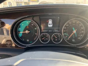 2018 بنتلي فلاينج سبير V8