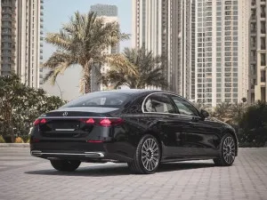 2025 مرسيدس-بنز الفئة - E E200