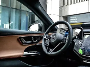 2025 مرسيدس-بنز الفئة - E E200