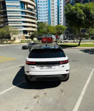 2019 لاند روفر رينج روفر فيلار R-Dynamic S