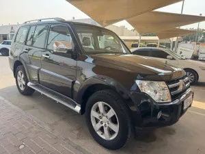 2008 ميتسوبيشي باجيرو GLS