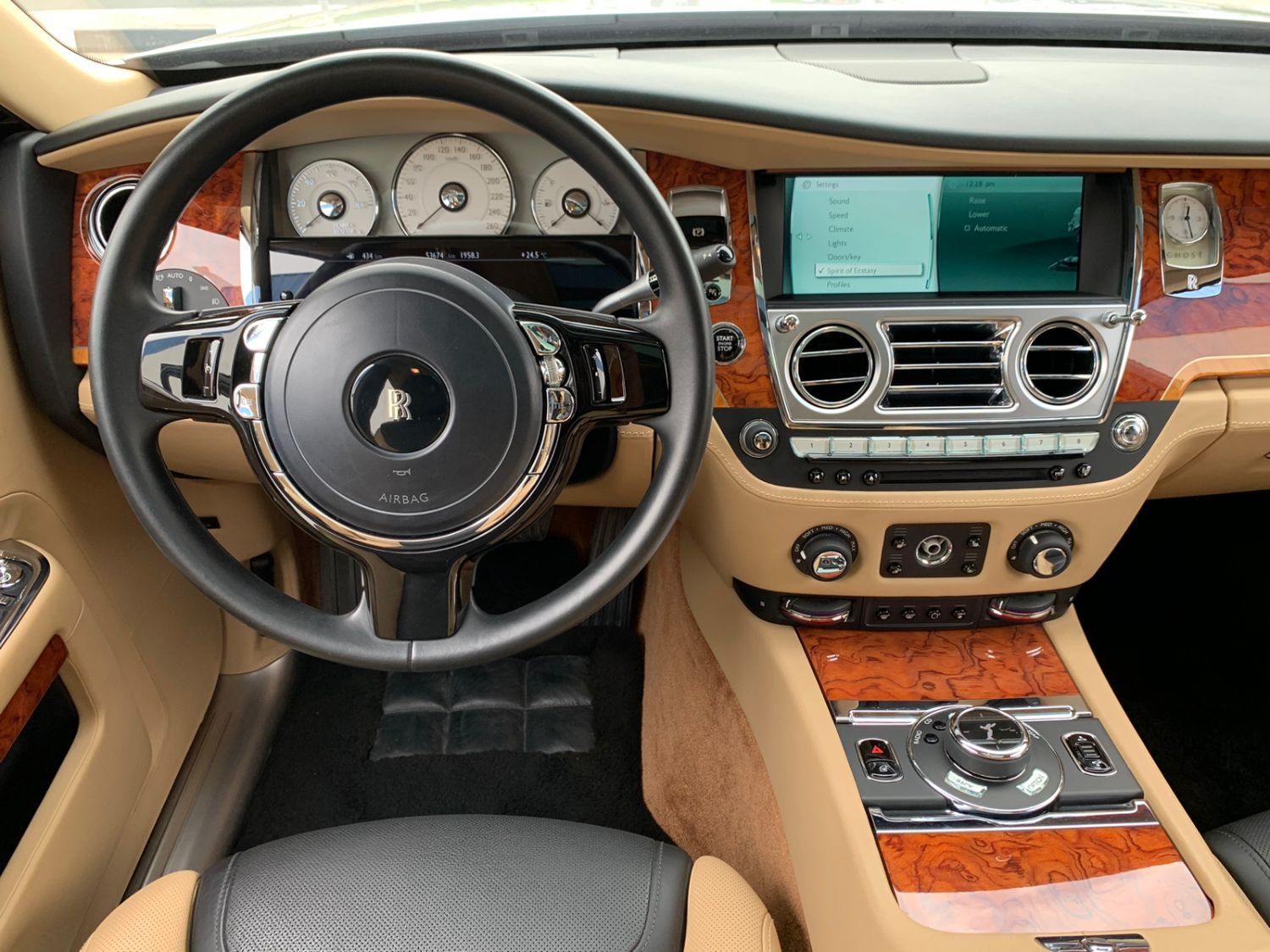 2016 Rolls Royce Ghost standard