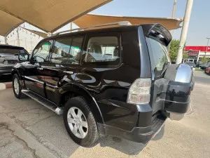 2008 ميتسوبيشي باجيرو GLS