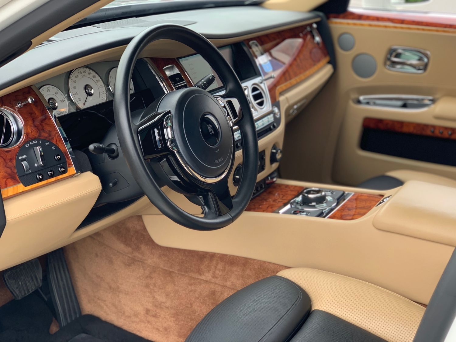 2016 Rolls Royce Ghost standard