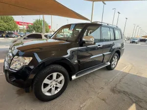 2008 ميتسوبيشي باجيرو GLS