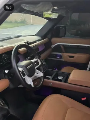 2024 Land Rover Defender 110 SW