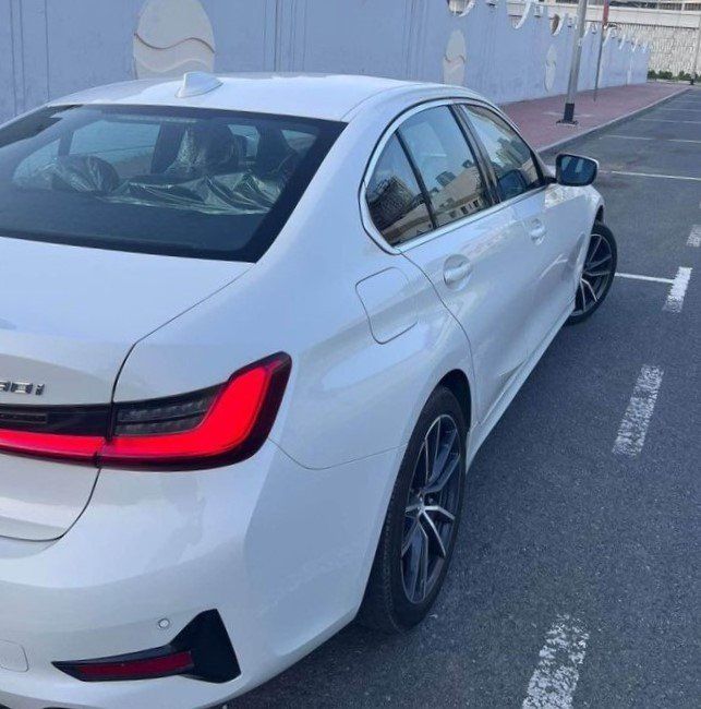 2020 بي أم دابليو الفئة - 3 330i