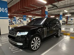 2023 لاند روفر رينج روفر SE