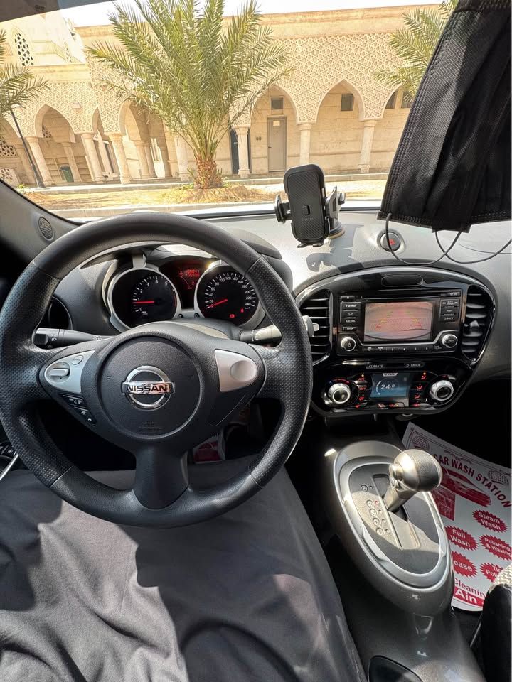 2016 نيسان جوك S
