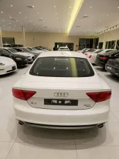 2014 اودي آي ٧ Prestige