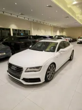 2014 اودي آي ٧ Prestige