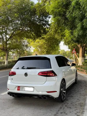 2018 Volkswagen Golf R