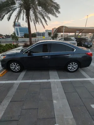 2017 سوبارو لوغاسي Base