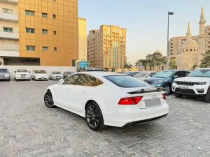 2015 اودي آي ٧ Premium Plus