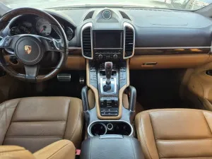 2013 Porsche Cayenne GTS
