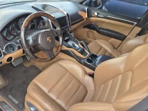 2013 Porsche Cayenne GTS
