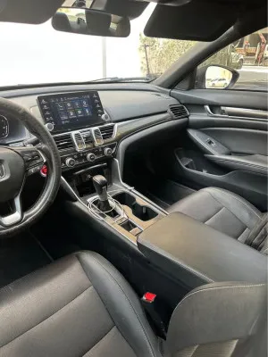 2020 هوندا أكورد EX