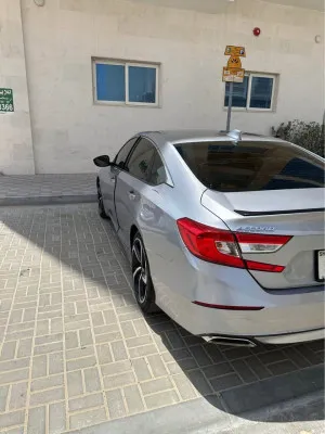 2020 هوندا أكورد EX