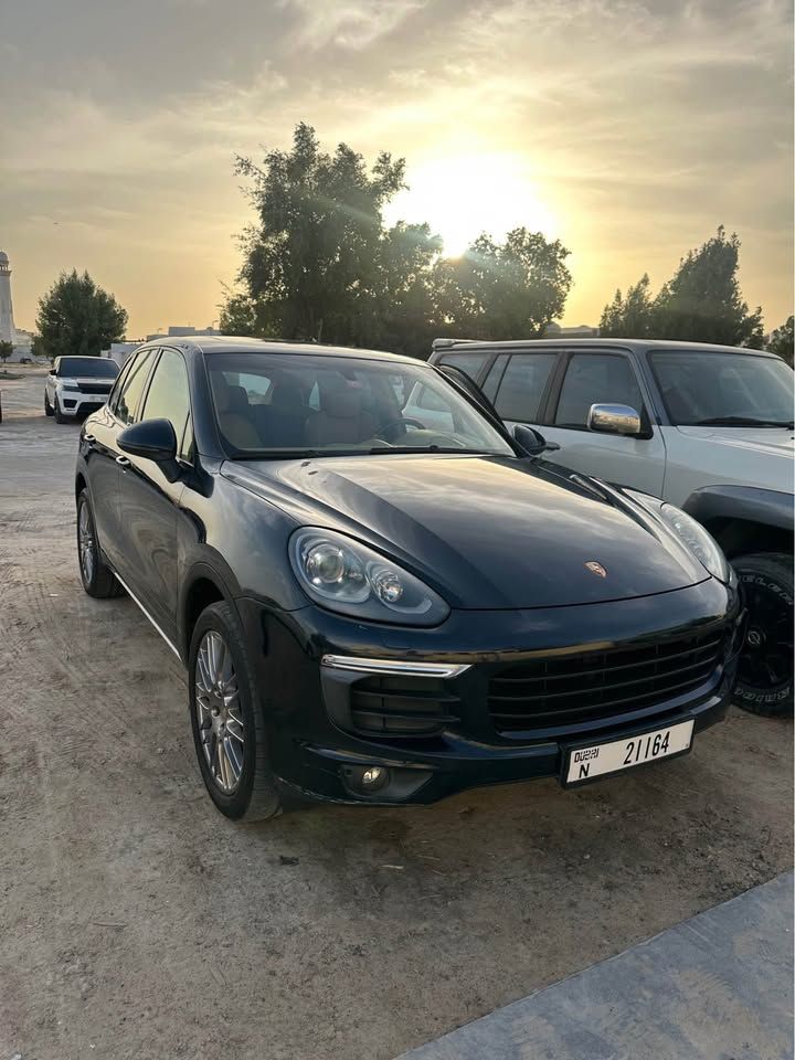 2016 بورش كاين V6