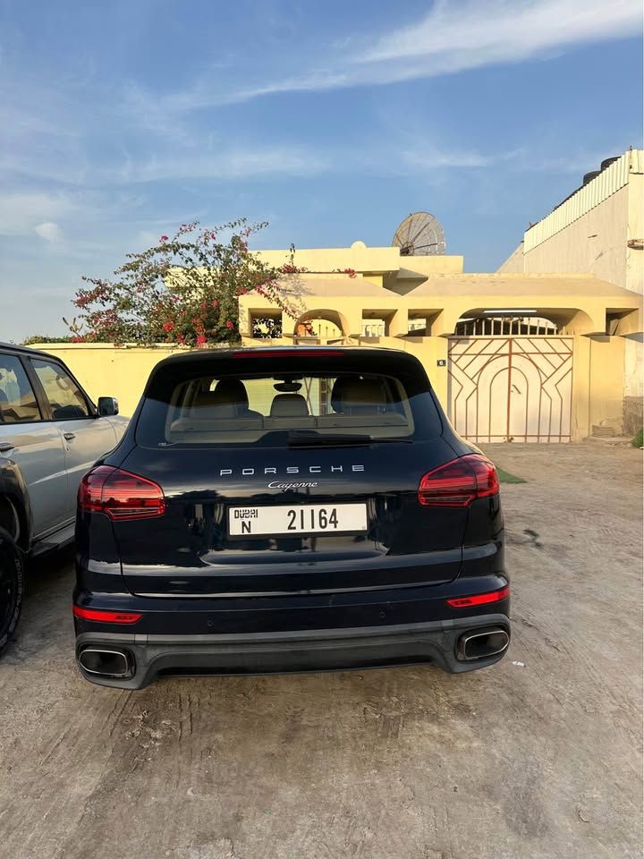 2016 بورش كاين V6