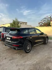 2016 بورش كاين V6