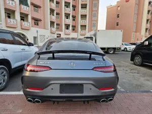 2022 مرسيدس-بنز جي تي R