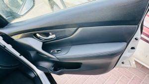 2020 نيسان روج SV