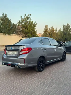 2022 ميتسوبيشي آتراج GLX