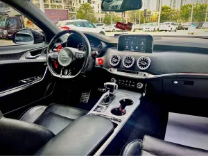 2018 كيا ستينجر GT2