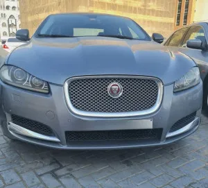 2015 جاكوار اكس اف Prestige