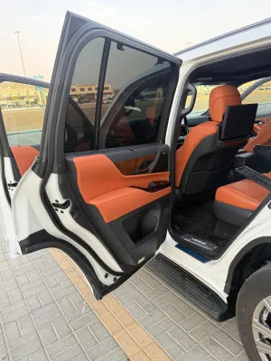 2024 لكزس ال اكس ٦٠٠