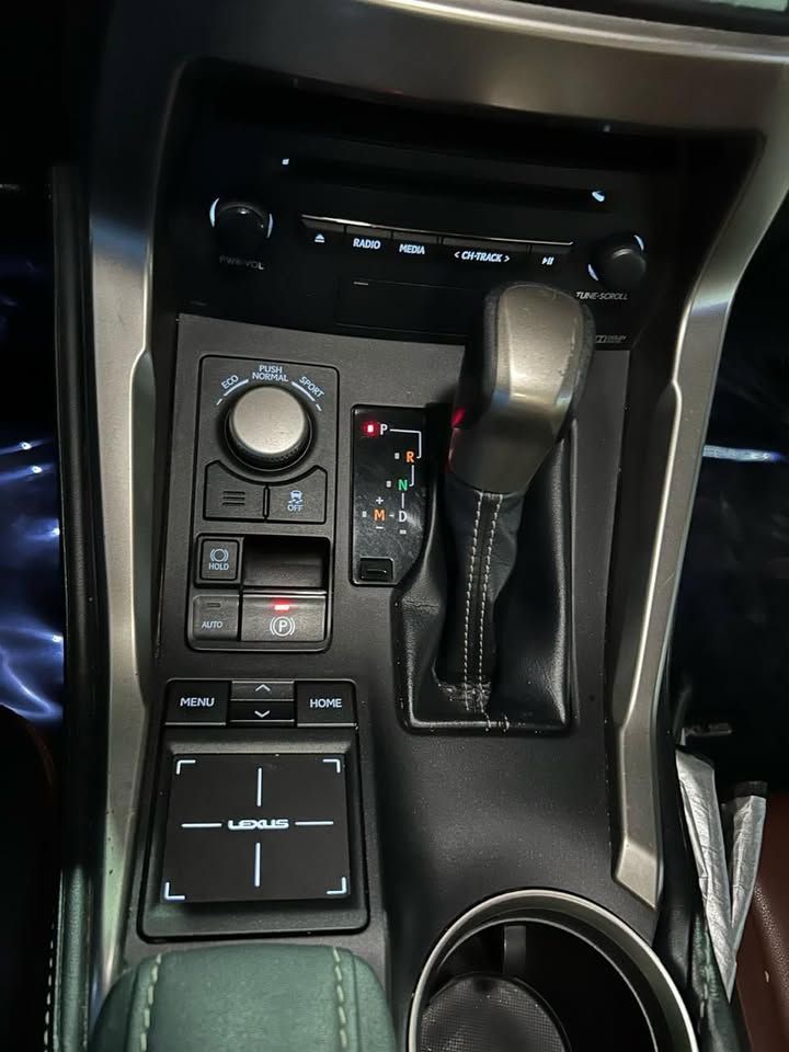 2017 لكزس NX - ان اكس NX350